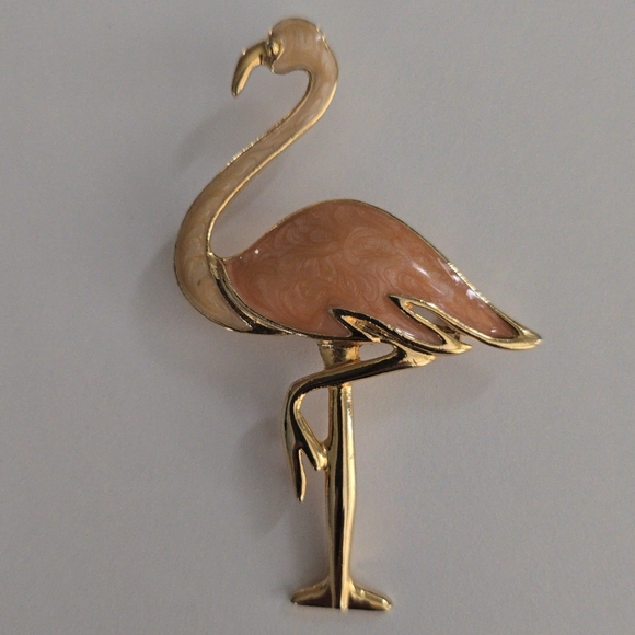 Vintage Gold Flamingo Brooch | Pink Enamel Bird Pin | Mid-Century Style Costume - Picture 2 of 4